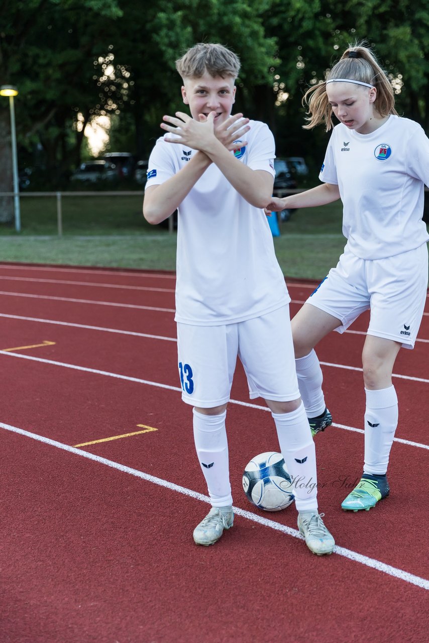 Bild 60 - Loewinnen Cup